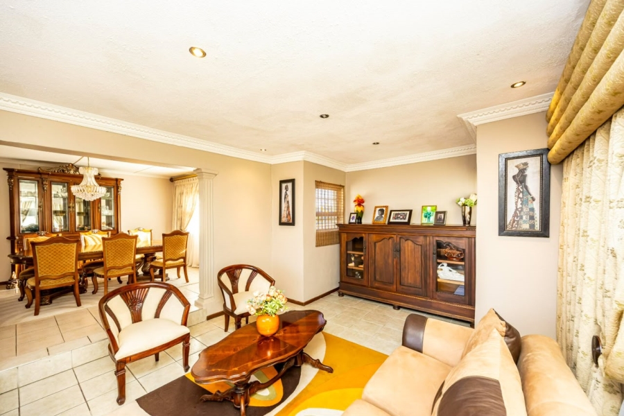 4 Bedroom Property for Sale in Beacon Bay Eastern Cape